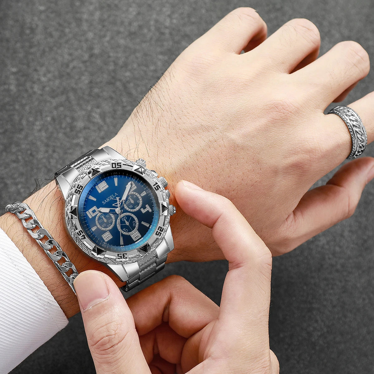 Solura Signature – 4 Quartz Watches for Him | Silver Bands, Arabic Dials
